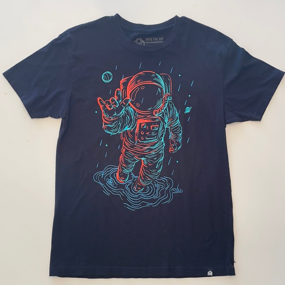 Astronaut In The Ocean Retro / Vintage Style Rave / Concert Fitted Tee